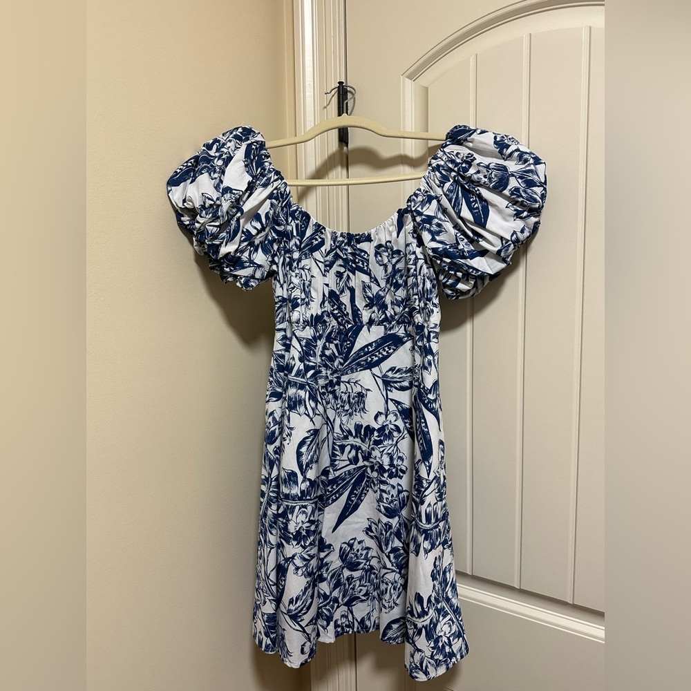 Abercrombie & Fitch Bubble Sleeve Dress
